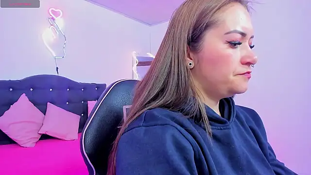 LUNAKITTY TAY online show from 17, 3, 2026