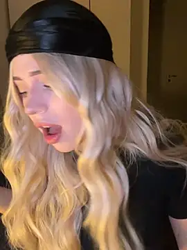  luna fox  online show from 20, 3, 2026