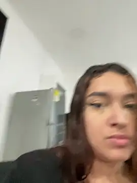 Emily Harpeer online show from 29, 4, 2026