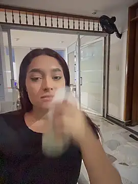 Emily Harpeer online show from 18, 6, 2026