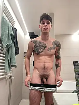 Snapshot of Alex_trent chatting on 12, 2, 2026 Alex trent online show from 12, 2, 2026