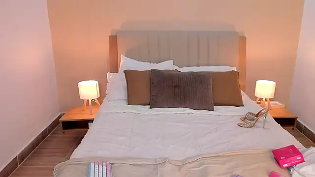 katt souza1 online show from 4, 3, 2026