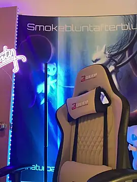 Smokebluntafterblunt online show from 24, 2, 2026