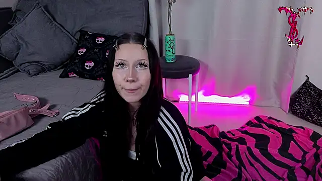 xdigitalxhoe online show from 1, 6, 2026
