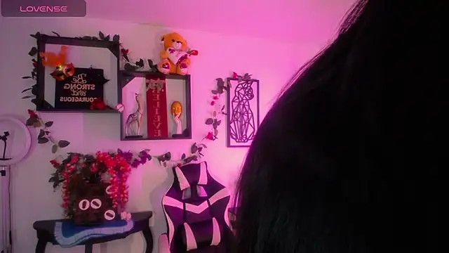 QueenRose94 online show from 9, 2, 2026