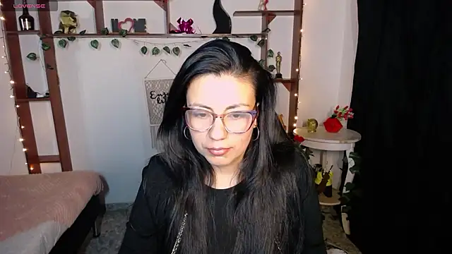 QueenRose94 online show from 23, 2, 2026