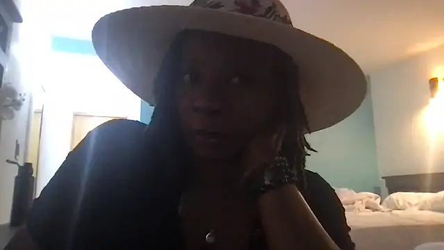 bisexualbeauty50 online show from 8, 3, 2026