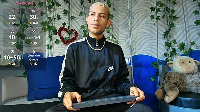 ItsZairen online show from 26, 2, 2026