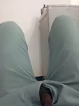 Daddyishere 19 online show from 12, 2, 2026