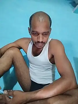 Snapshot of Daddyishere_19 chatting on 12, 6, 2026 Daddyishere 19 online show from 12, 6, 2026