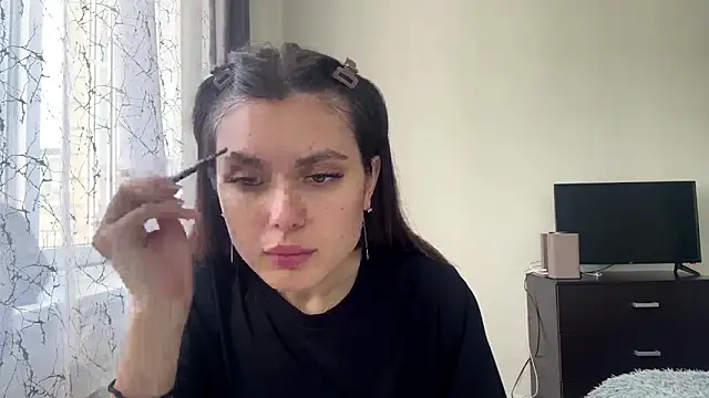 VennieMiramontez online show from 9, 5, 2026