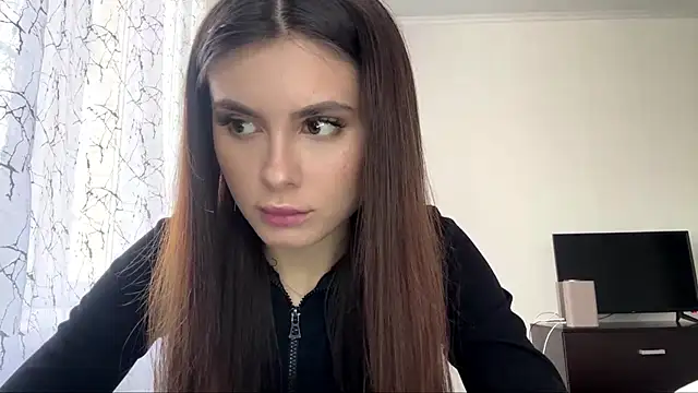 VennieMiramontez online show from 11, 5, 2026