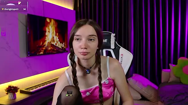 Snapshot of AnnyShore chatting on 7, 3, 2026 AnnyShore online show from 7, 3, 2026