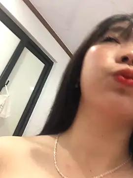 cuty lusy online show from 27, 3, 2026