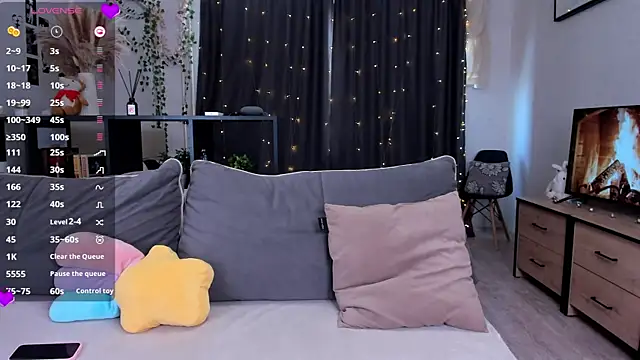 AmyLouWood online show from 10, 5, 2026