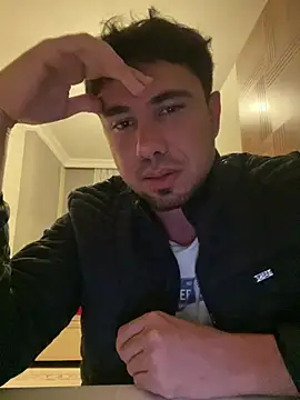 Snapshot of dundar0765 chatting on 2, 4, 2026 dundar0765 online show from 2, 4, 2026