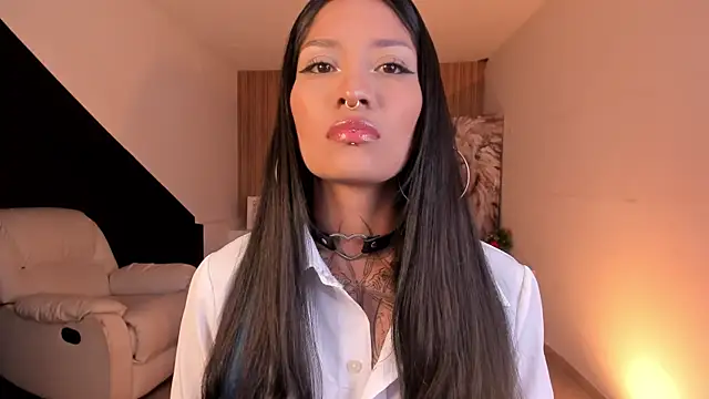 Snapshot of NicoleMonet1 chatting on 28, 2, 2026 NicoleMonet1 online show from 28, 2, 2026