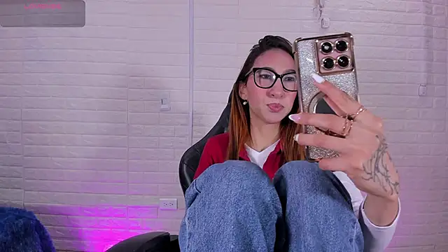 Sara Love 1 online show from 26, 3, 2026