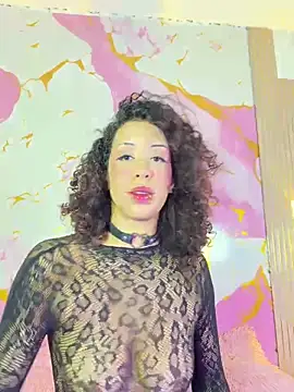 Woo isDaphne online show from 14, 5, 2026