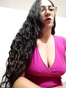 Snapshot of Salma-sweet chatting on 12, 4, 2026 Salma-sweet online show from 12, 4, 2026