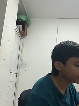 two cam latin online show from 25, 2, 2026