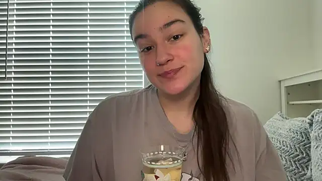 Snapshot of anitayurmoniii chatting on 6, 7, 2026 anitayurmoniii online show from 6, 7, 2026