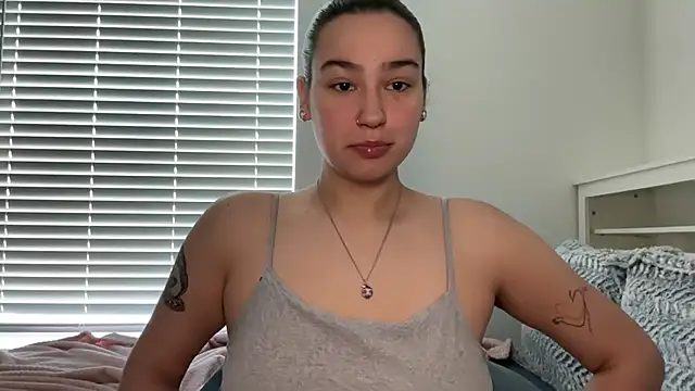 Snapshot of anitayurmoniii chatting on 24, 7, 2026 anitayurmoniii online show from 24, 7, 2026
