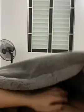 huyenzz online show from 19, 2, 2026