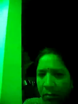 Snapshot of Loomaraj chatting on 11, 6, 2026 Loomaraj online show from 11, 6, 2026