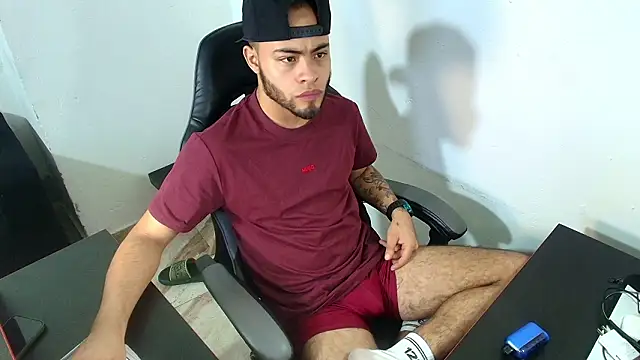 Xanderstone00 online show from 17, 2, 2026