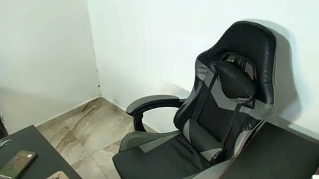 Xanderstone00 online show from 18, 2, 2026