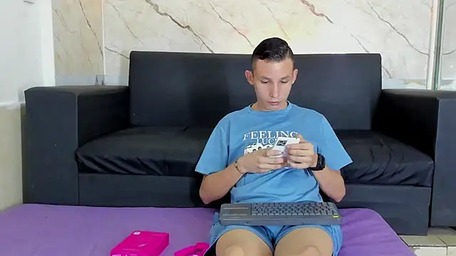 Snapshot of Isaak_26 chatting on 27, 3, 2026 Isaak 26 online show from 27, 3, 2026