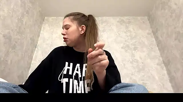 Lunexia Kysstoria online show from 18, 2, 2026