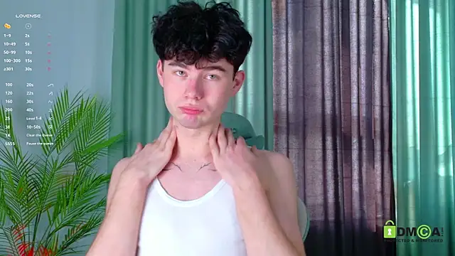 moon Gloww online show from 1, 4, 2026