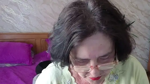 xMaryxAnne online show from 6, 5, 2026