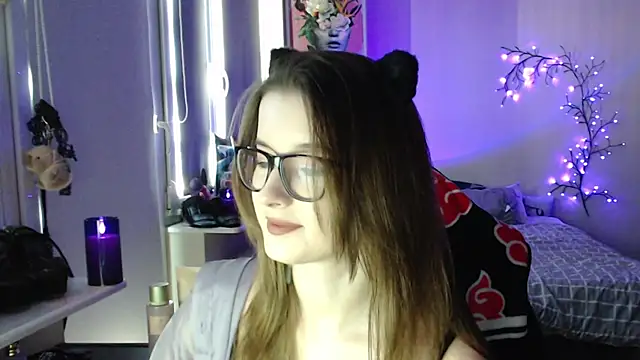 LunaXcherry online show from 29, 4, 2026