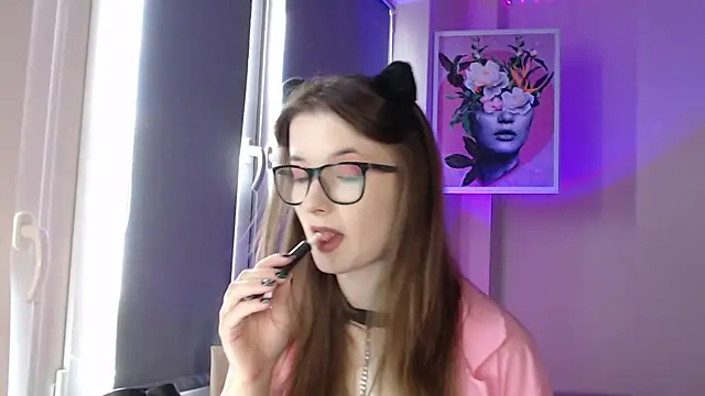 LunaXcherry online show from 21, 5, 2026