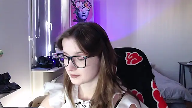 LunaXcherry online show from 28, 5, 2026