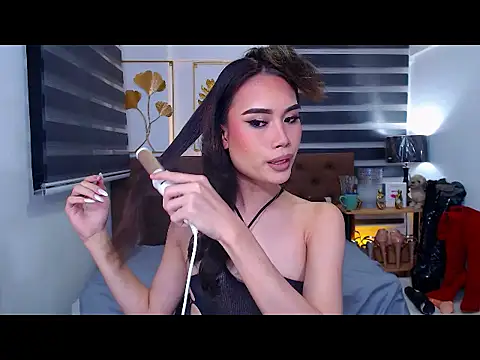 JuicyCockThea online show from 16, 4, 2026