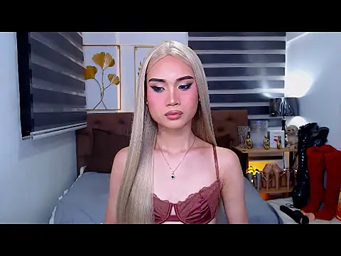 JuicyCockThea online show from 29, 4, 2026