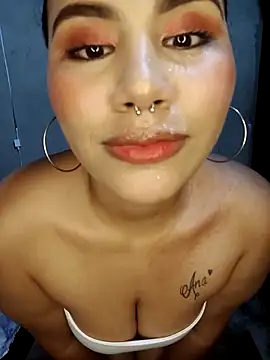 Snapshot of amandaa_21 chatting on 10, 4, 2026 amandaa 21 online show from 10, 4, 2026