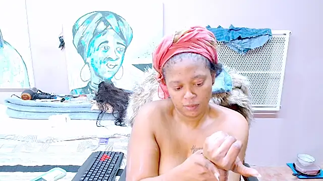 TyraHotxxx online show from 28, 4, 2026