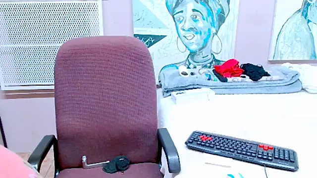 TyraHotxxx online show from 14, 5, 2026