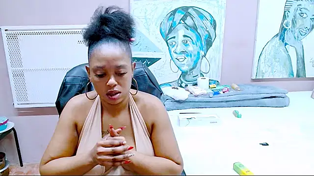 TyraHotxxx online show from 18, 6, 2026