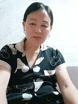 Snapshot of Kiss_love2 chatting on 23, 5, 2026 Kiss love2 online show from 23, 5, 2026
