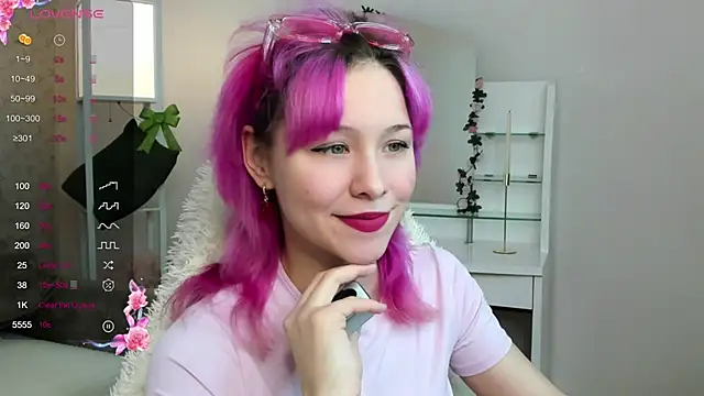 Snapshot of EmilyTrase chatting on 21, 5, 2026 EmilyTrase online show from 21, 5, 2026
