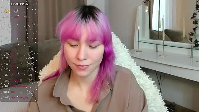Snapshot of EmilyTrase chatting on 27, 5, 2026 EmilyTrase online show from 27, 5, 2026