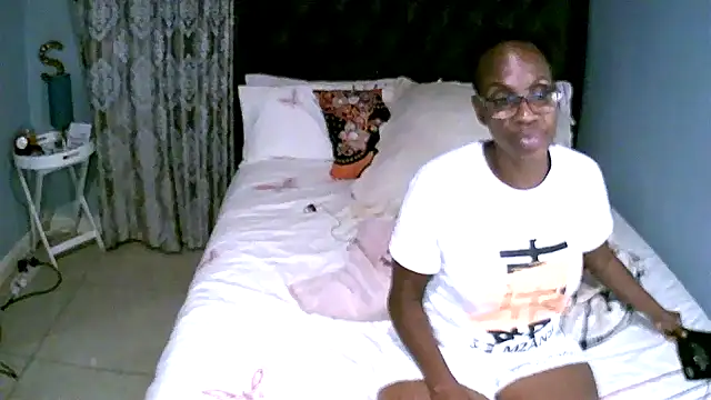 Snapshot of KINKYDOLL4U chatting on 14, 3, 2026 KINKYDOLL4U online show from 14, 3, 2026