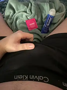 Snapshot of Thomascrtz chatting on 17, 2, 2026 Thomascrtz online show from 17, 2, 2026