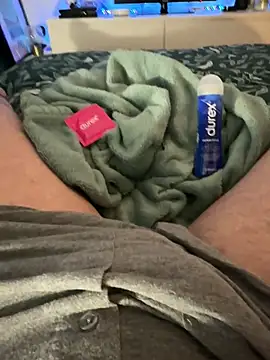 Snapshot of Thomascrtz chatting on 1, 3, 2026 Thomascrtz online show from 1, 3, 2026